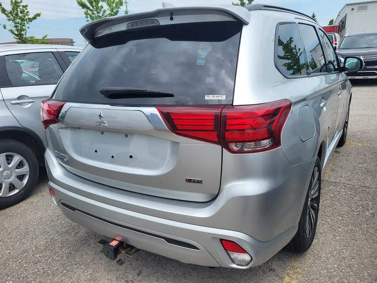 Mitsubishi Outlander снимка Mitsubishi Outlander
