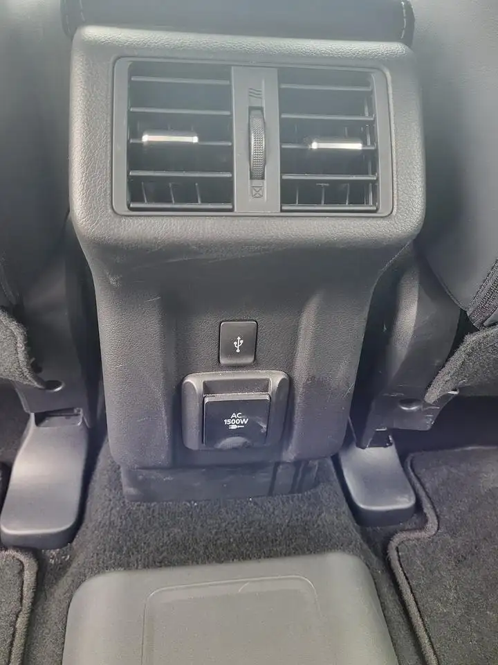 Mitsubishi Outlander снимка Mitsubishi Outlander