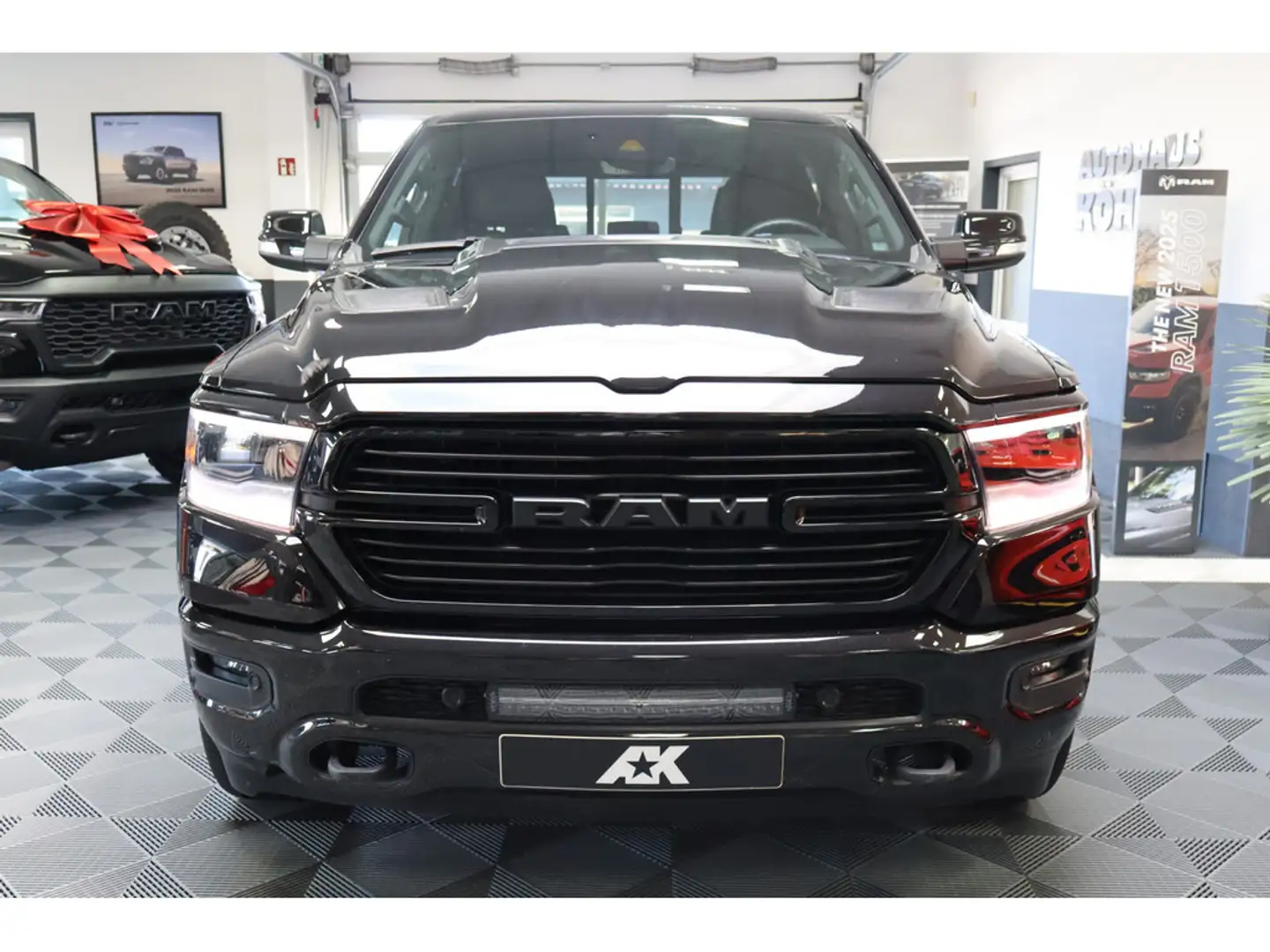 Dodge RAM 1500 5.7l V8 4x4 Laramie GT,LPG,22"Felgen Schwarz - 2