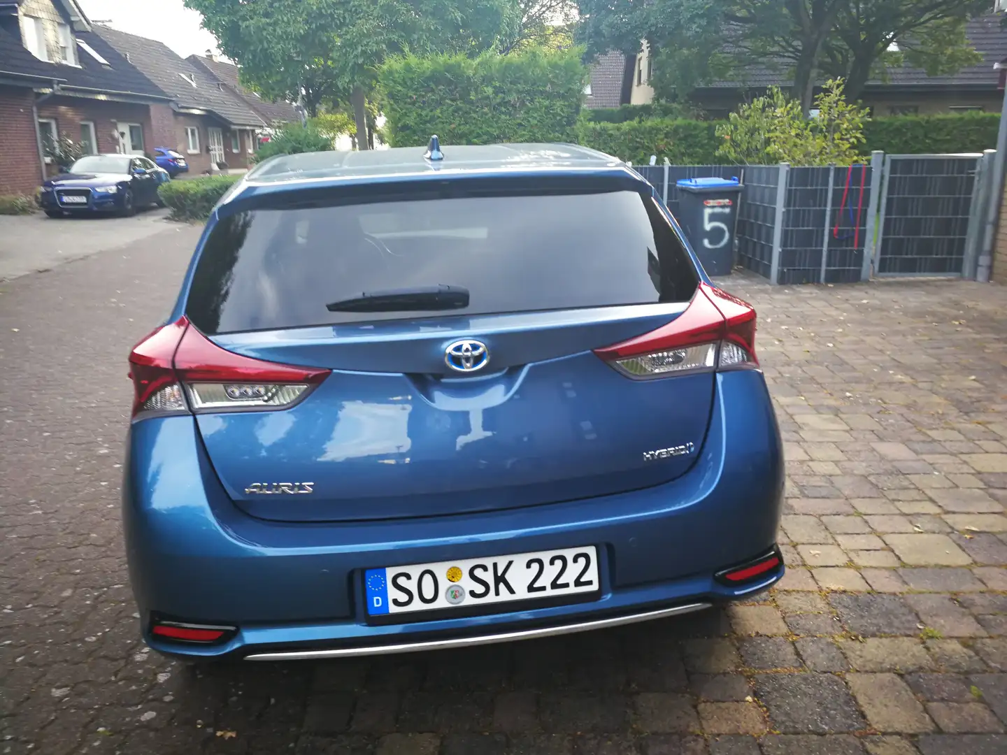 Toyota Auris Auris 1.8 VVT-i Hybrid Automatik Touring Sports Te Blau - 2