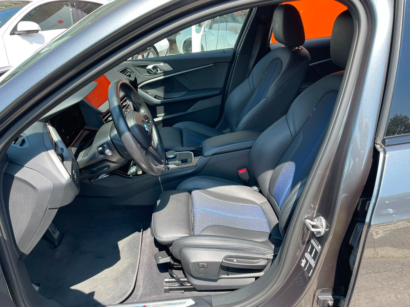 BMW 118 118i Aut. Pack M - GARANTIE JUSQU'A 36 MOIS — photo 12