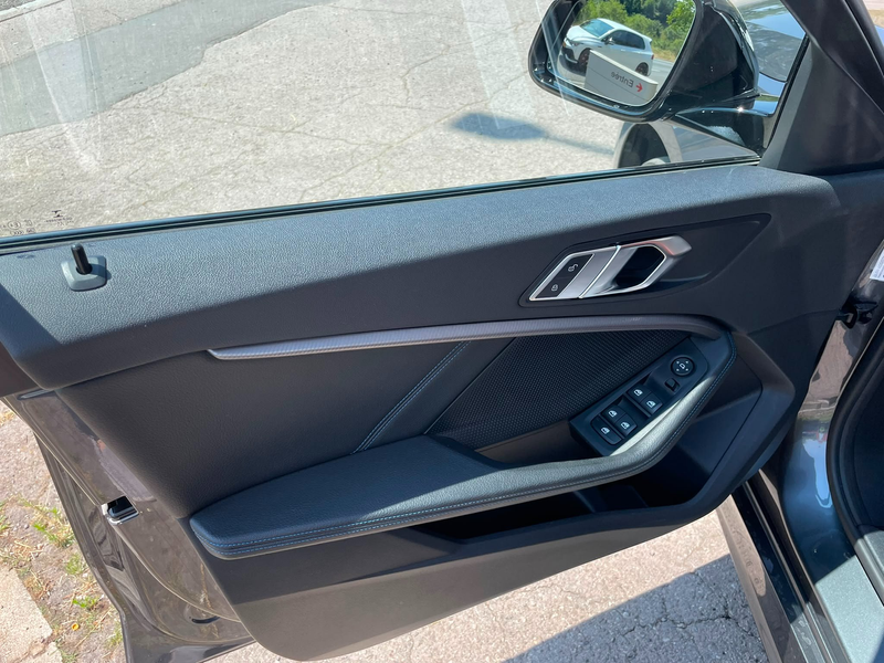 BMW 118 118i Aut. Pack M - GARANTIE JUSQU'A 36 MOIS — photo 8