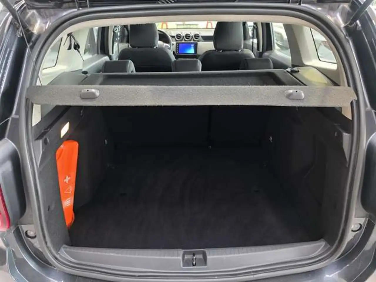 Dacia Duster — photo 17