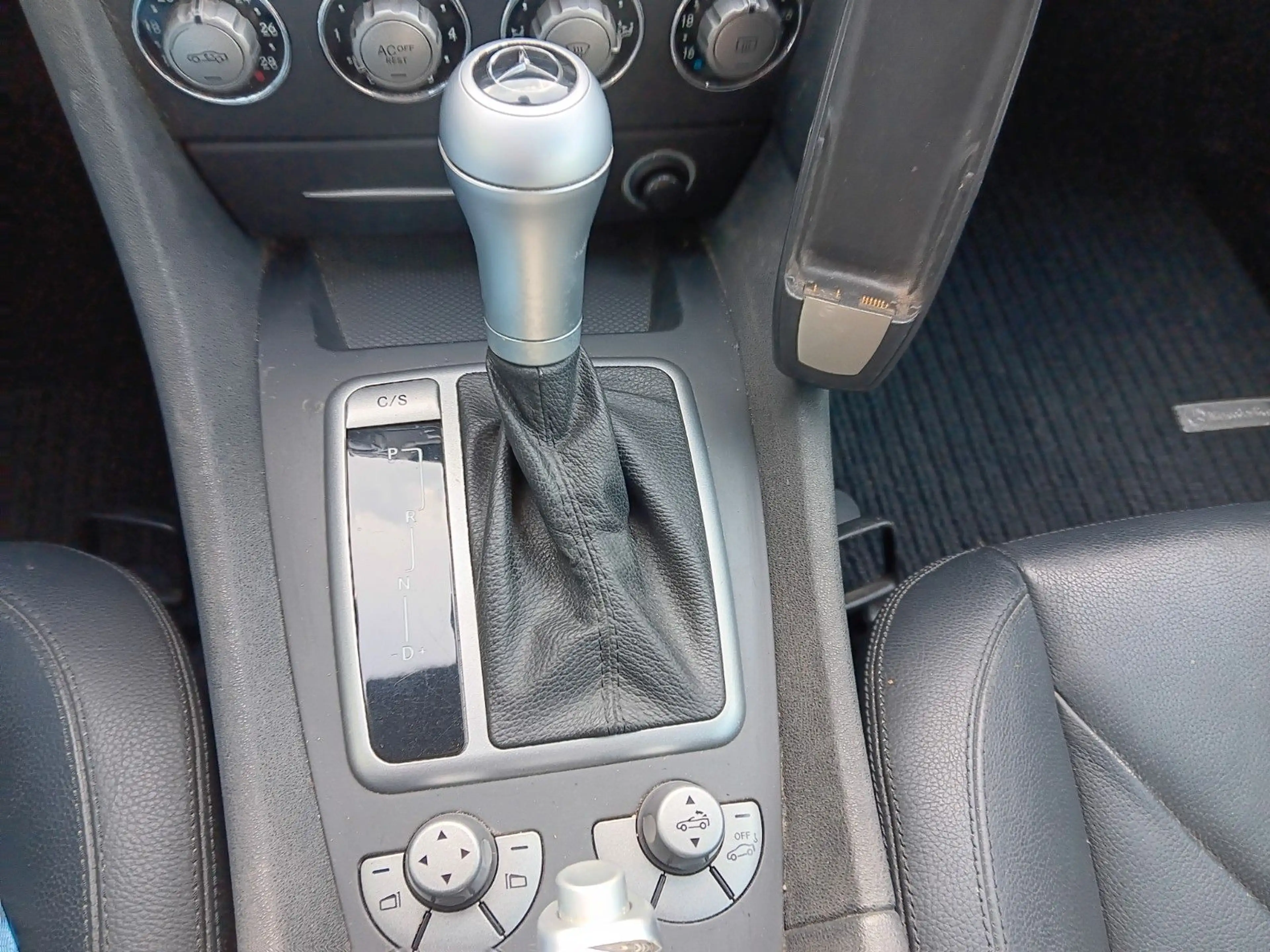 Mercedes-Benz SLK 200 Roadster Kompressor Leder Xenon Klima — photo 11