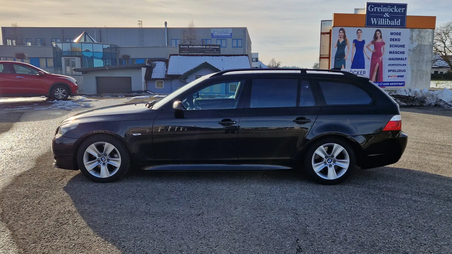 BMW 535 535d Touring Aut. Schwarz - 2