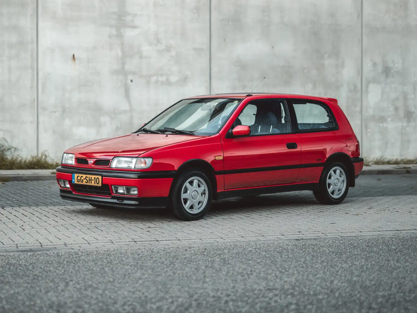 Nissan Sunny 2.0 GTi Rosso - 1