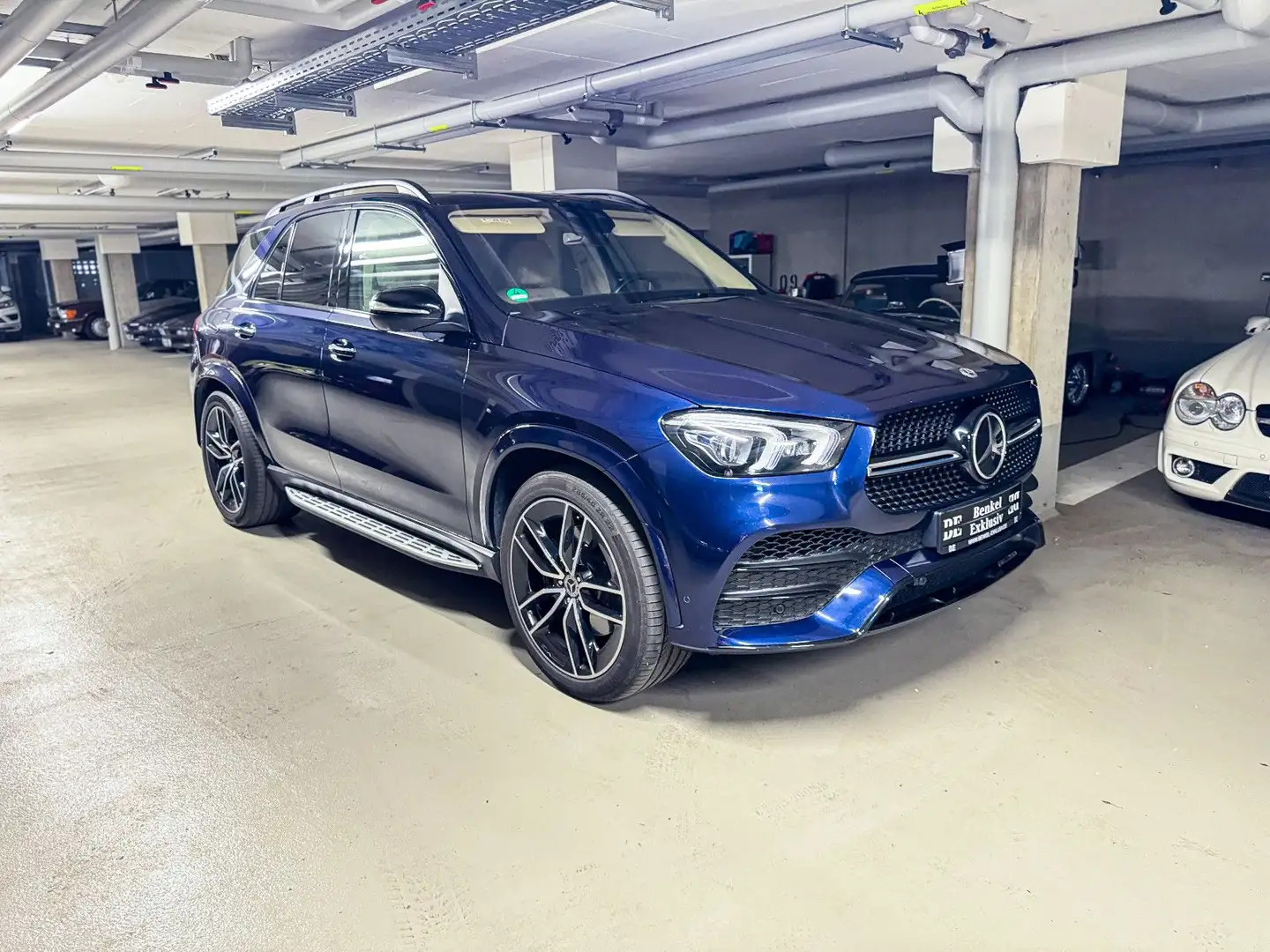 Mercedes-Benz GLE 580 AMG-Line[VOLL][Garantie][Pano][Standhzg] Синій - 1