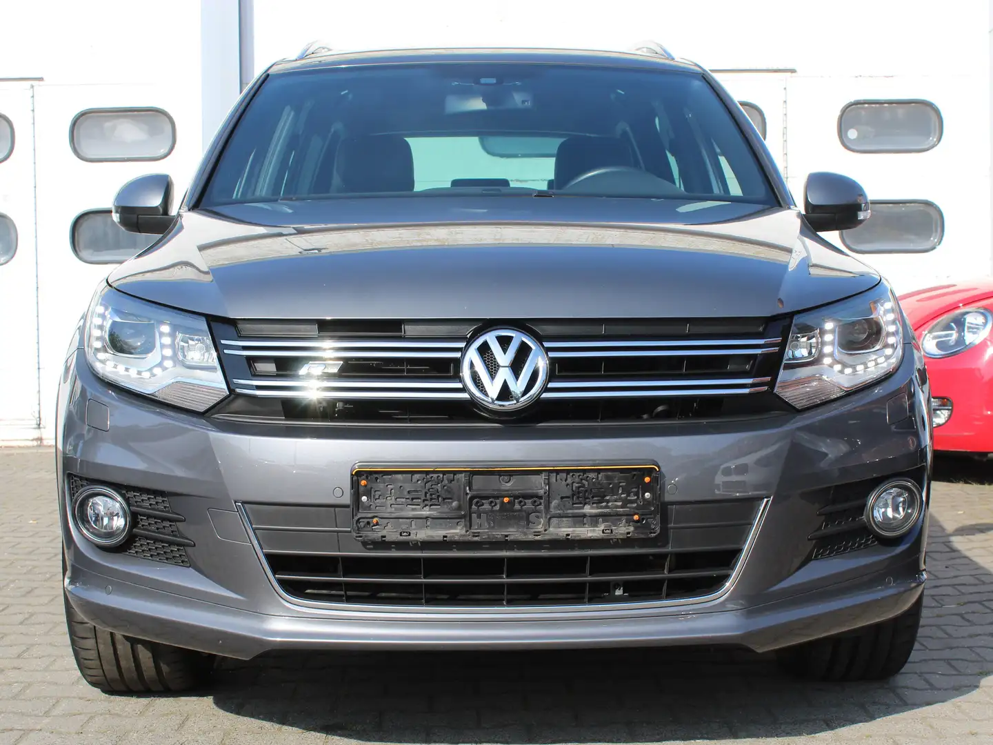 Volkswagen Tiguan R-Line Grau - 2