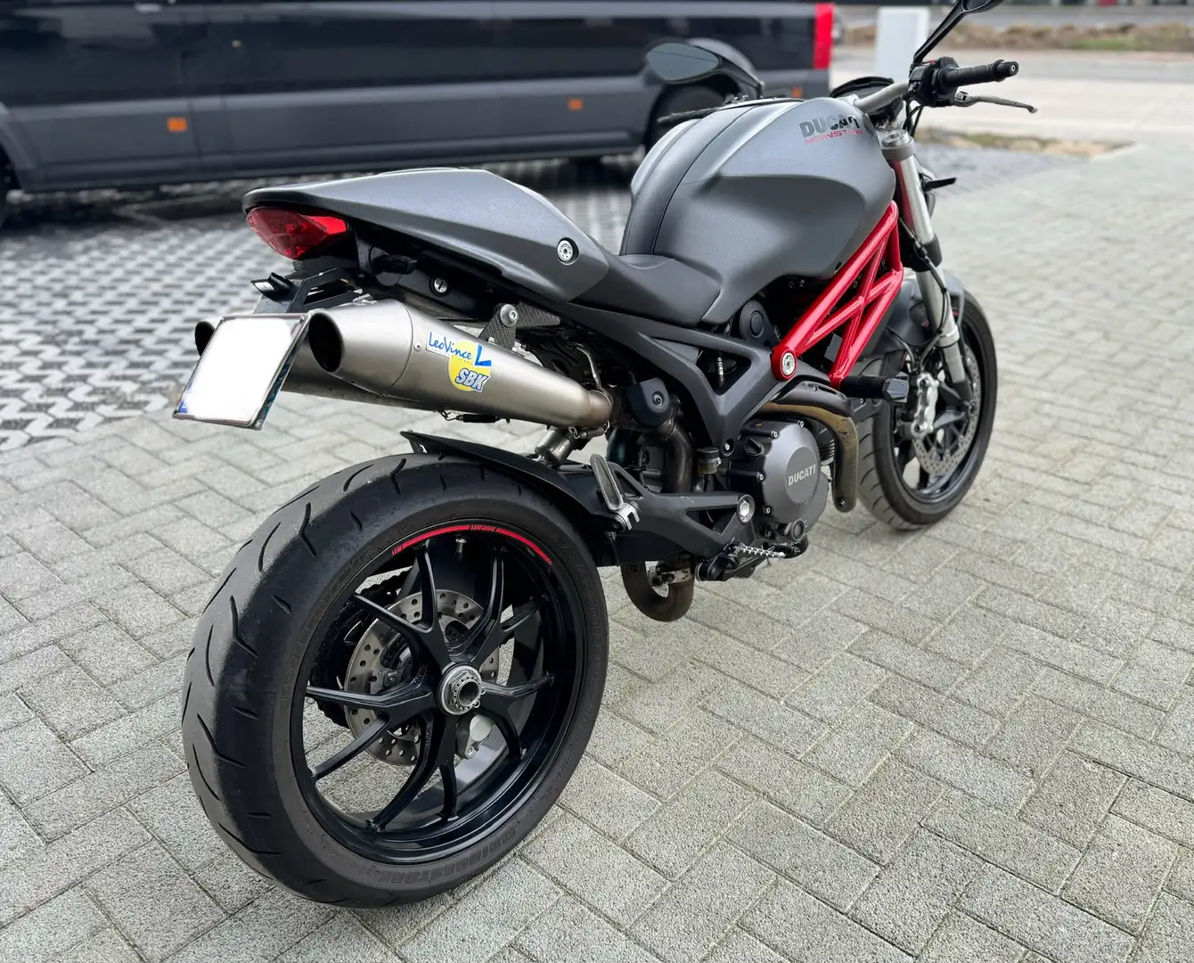 Ducati Monster 796 Ducati Monster 796 ABS met schouwing Fekete - 1