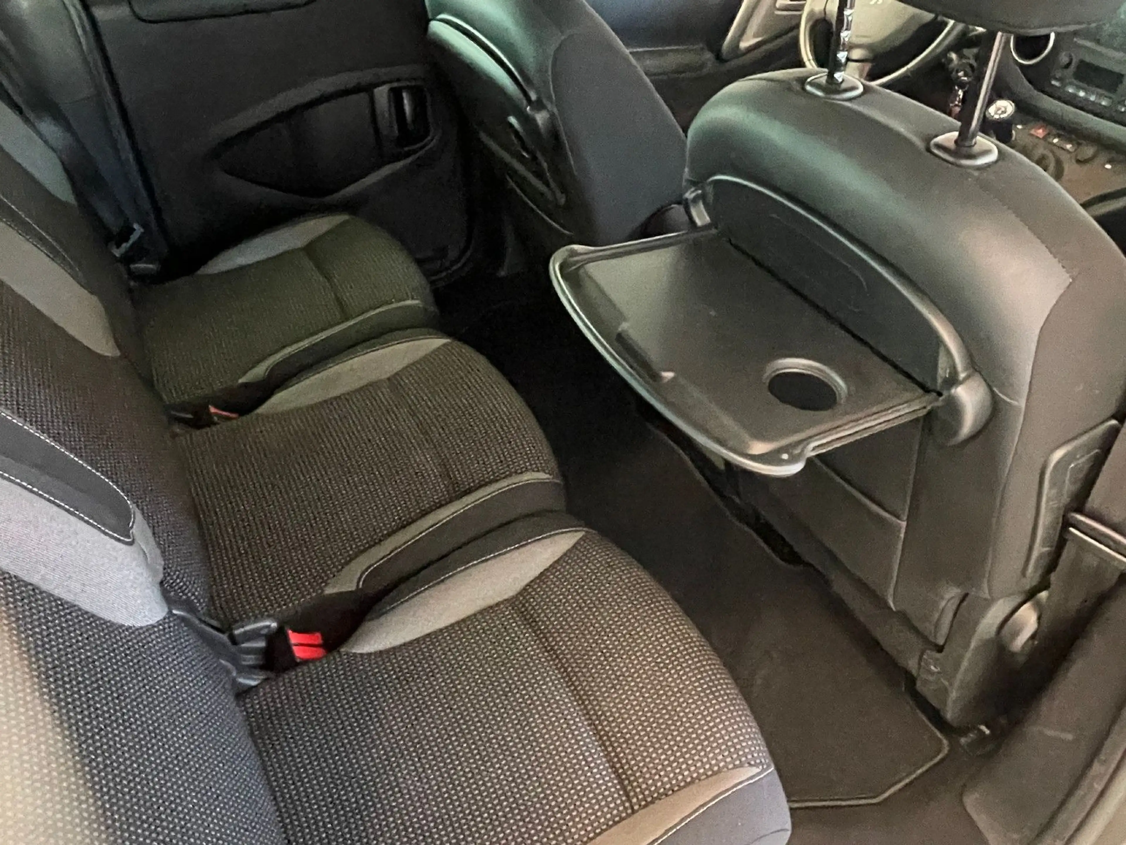 Peugeot Partner Tepee Allure — photo 10