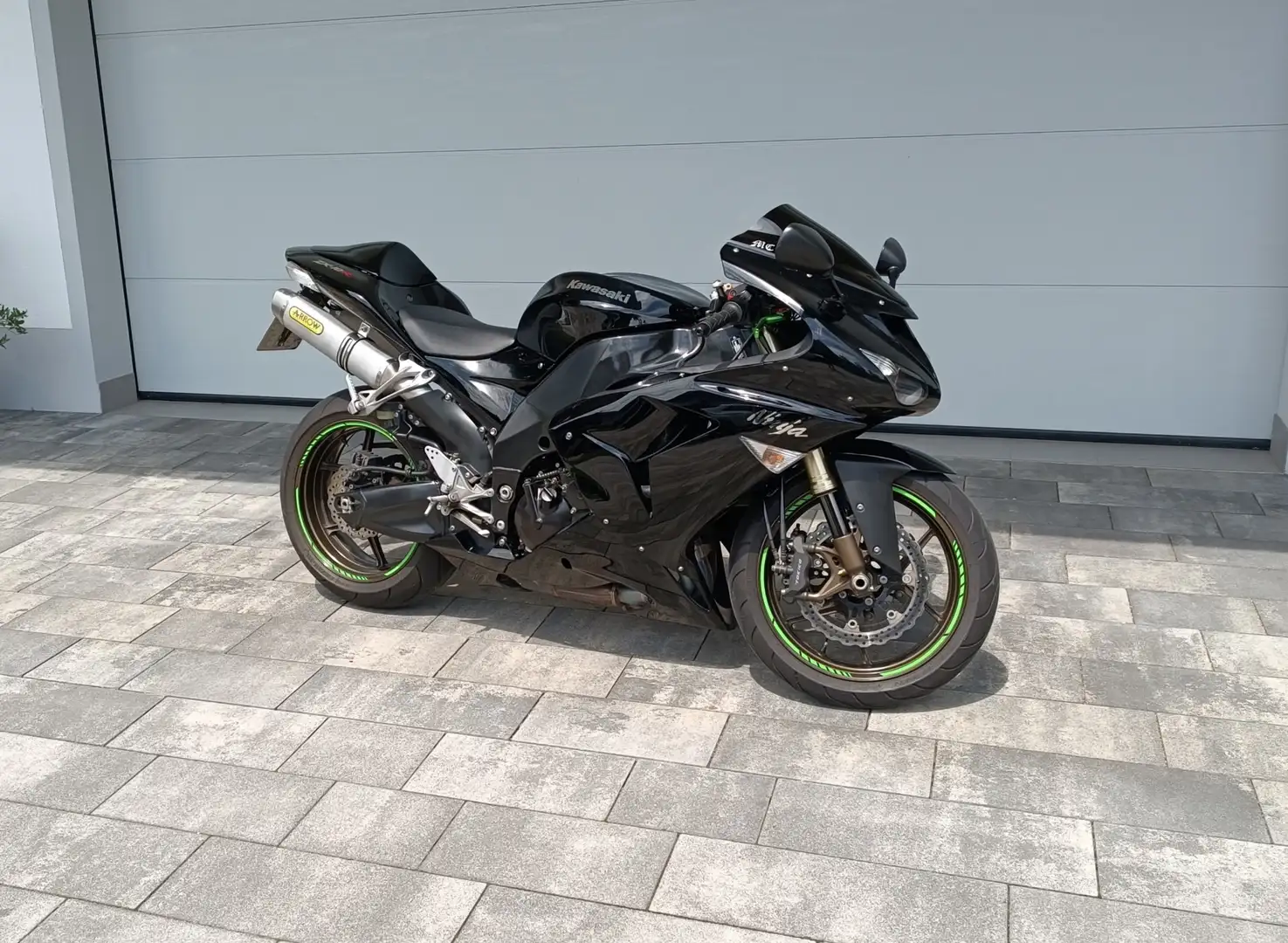 Kawasaki Ninja ZX-10R Schwarz - 1