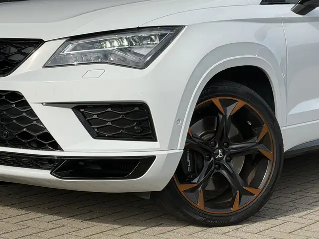 Cupra Ateca view 5