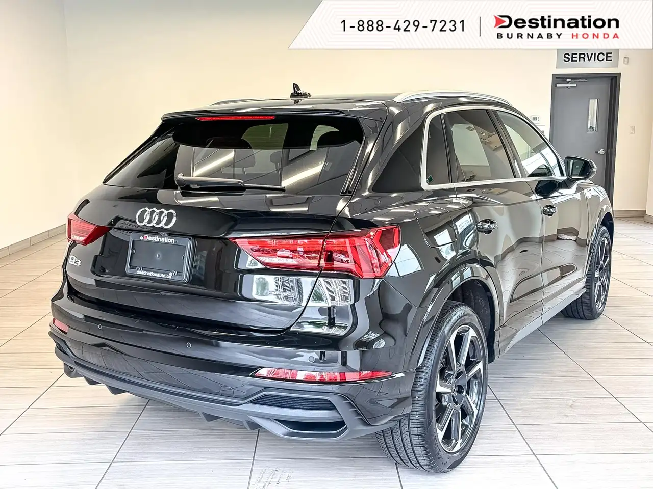 Audi Q3 снимка Audi Q3