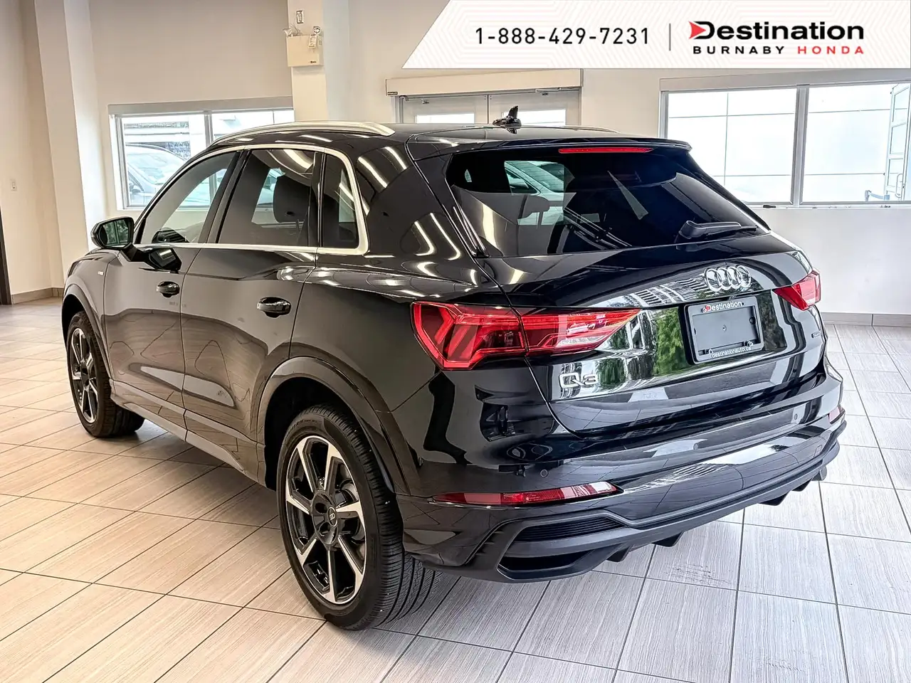 Audi Q3 снимка Audi Q3