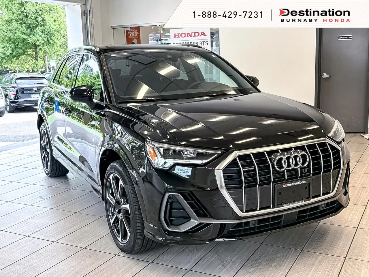 Audi Q3 снимка Audi Q3