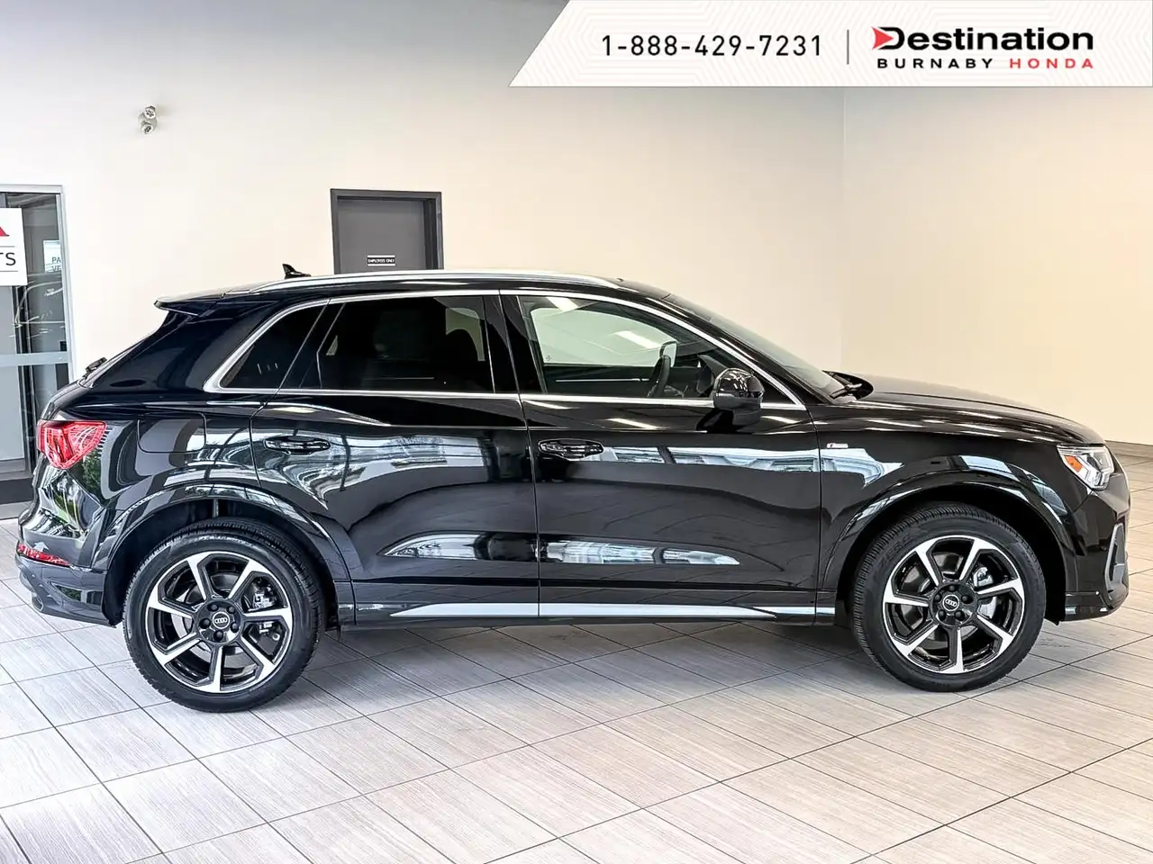 Audi Q3 снимка Audi Q3