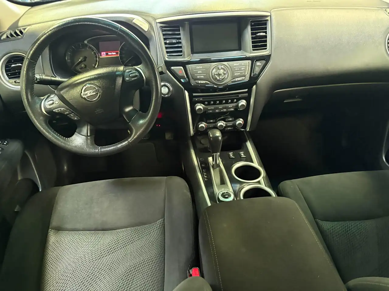 Nissan Pathfinder fotografie Nissan Pathfinder