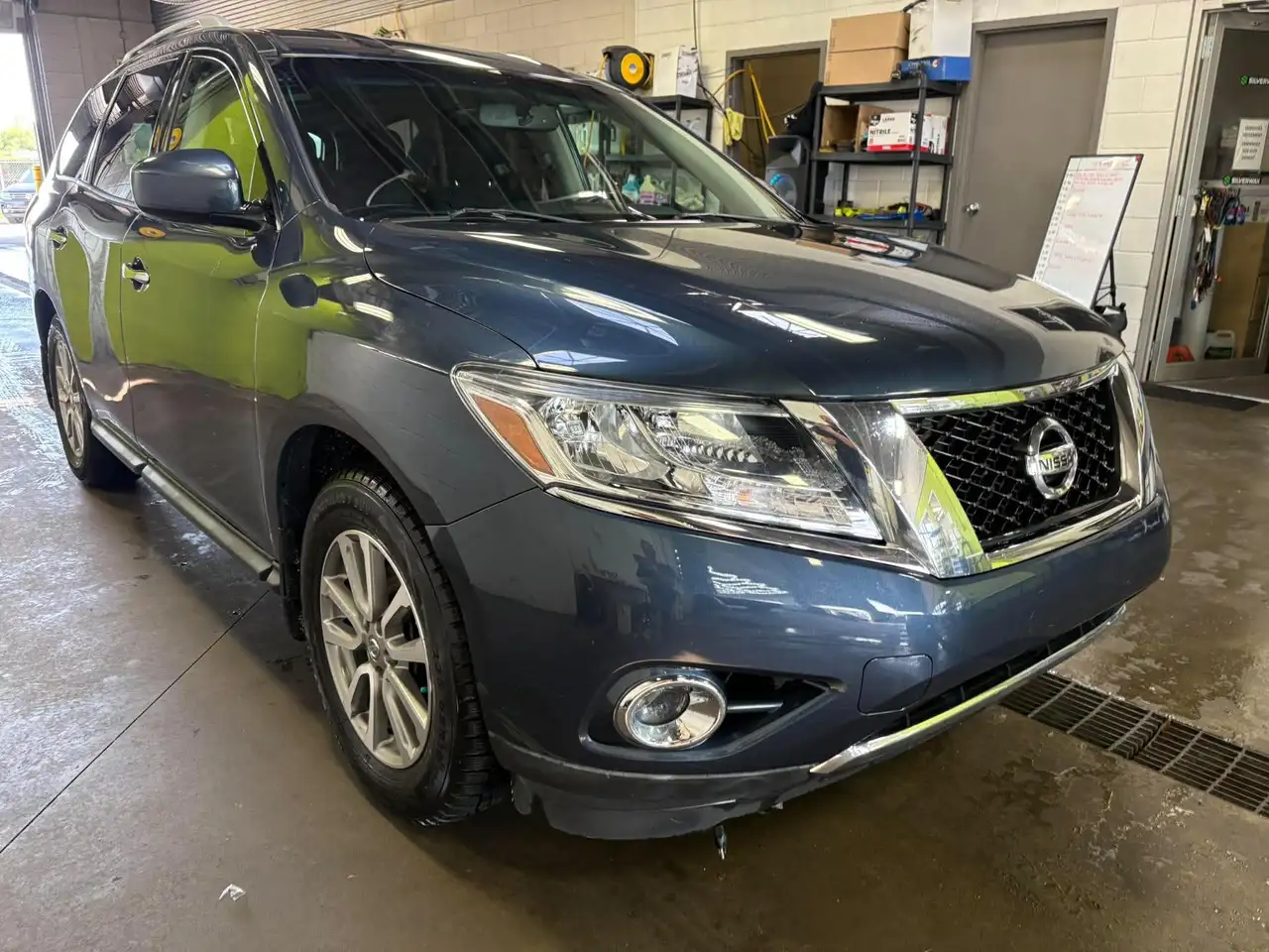 Nissan Pathfinder fotografie Nissan Pathfinder