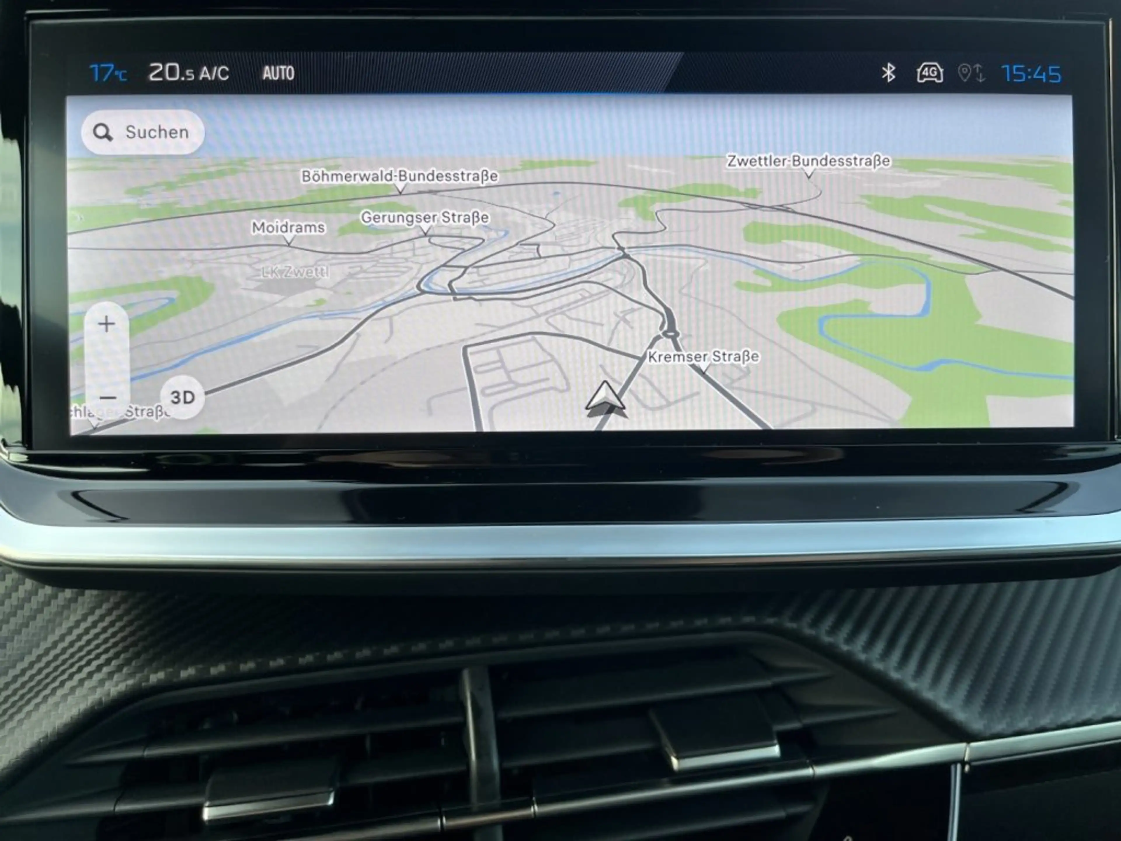 Peugeot 2008 Allure MHEV 110 e-DCS6 — photo 22