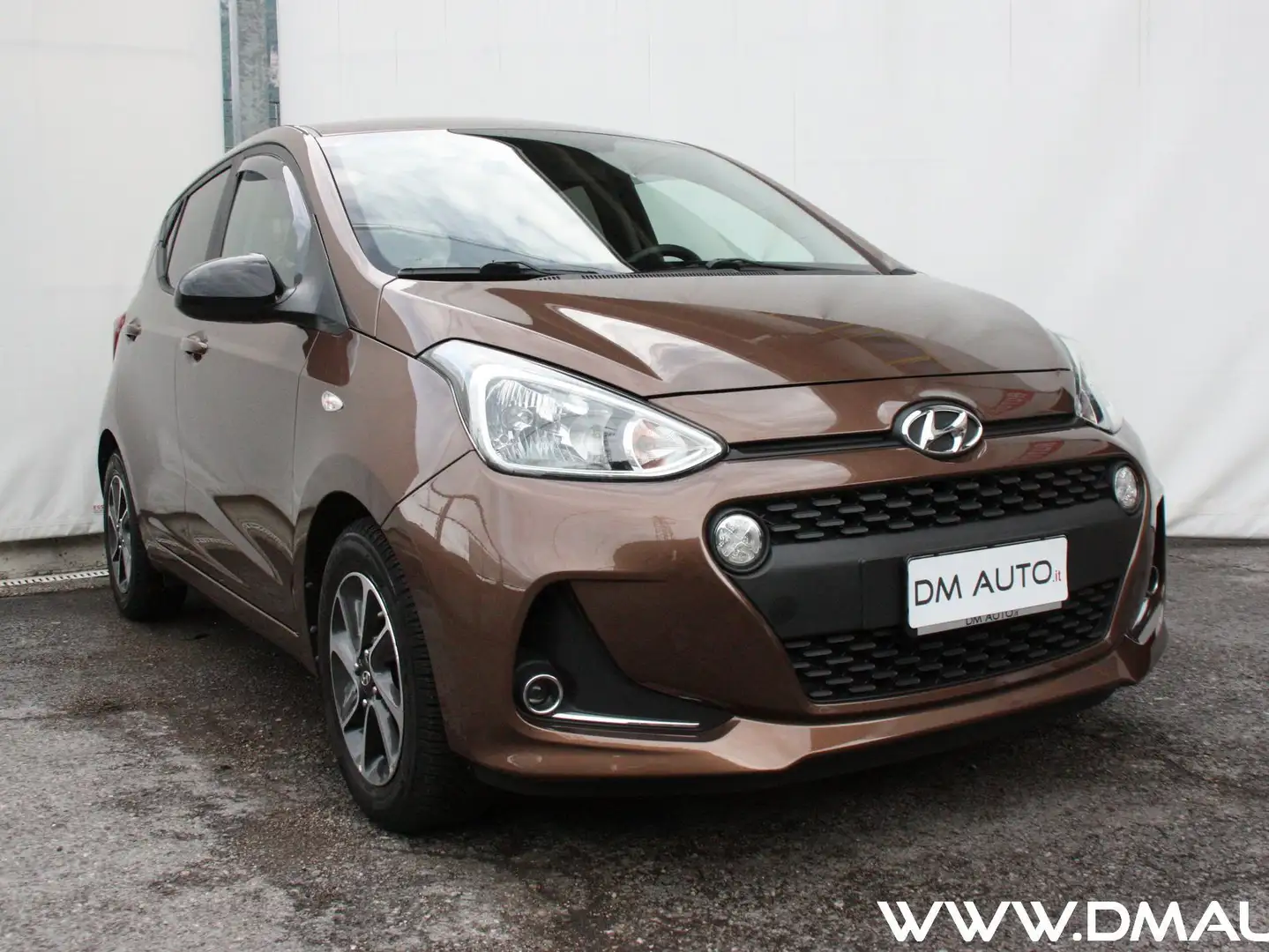 Hyundai i10 1.0 Style OK Neopatentati Marrone - 1