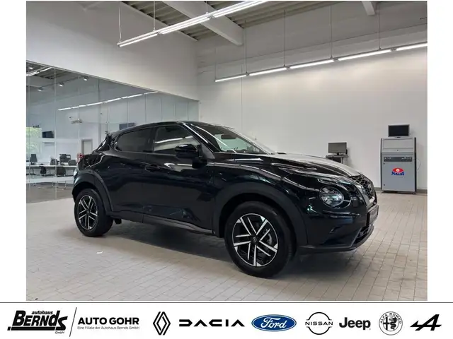 Nissan Juke view 2