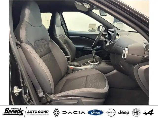 Nissan Juke view 3