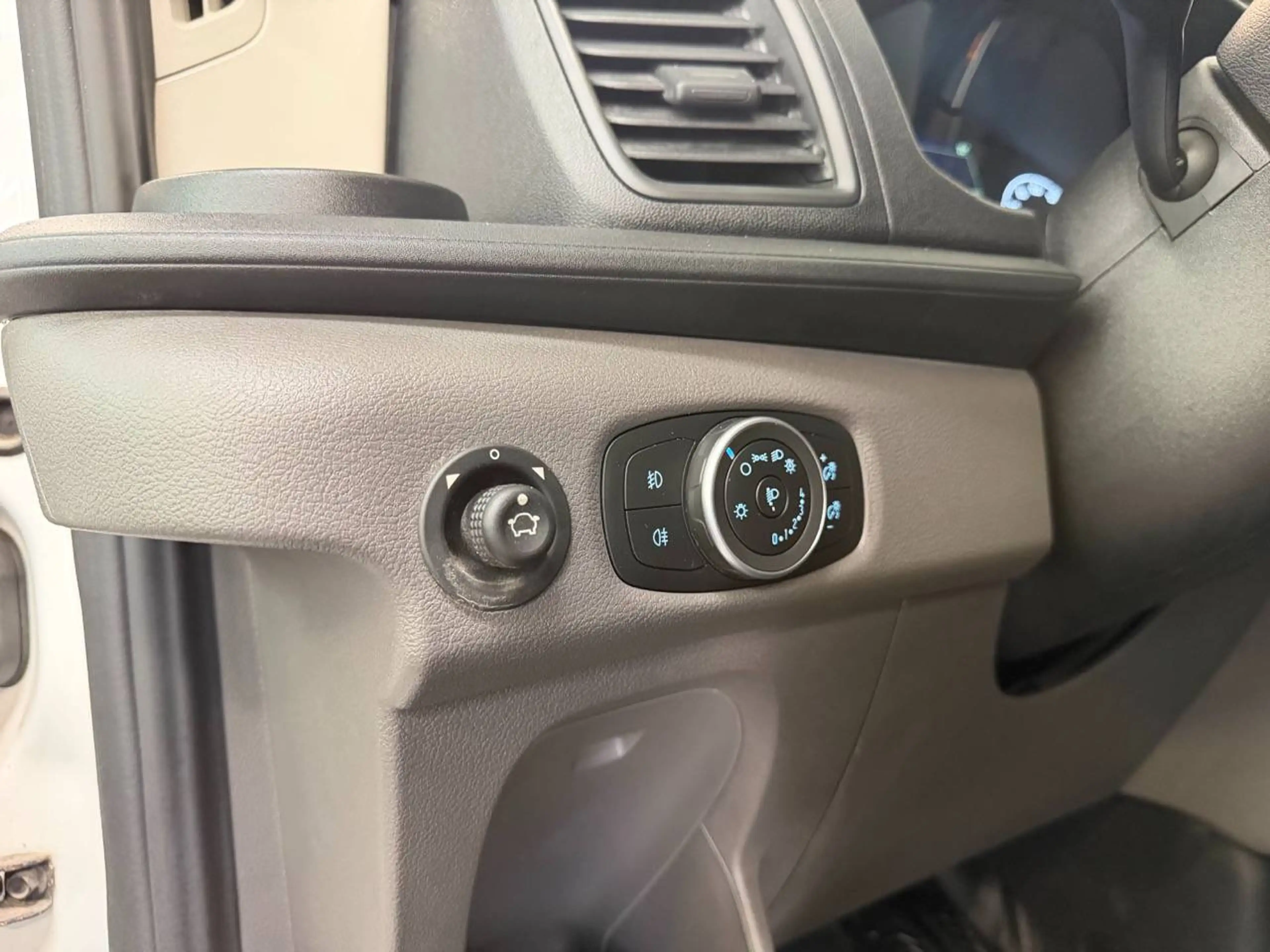 Ford Transit Transit Benne 2.0 TDCI — photo 14