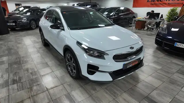 Kia Xceed view 8