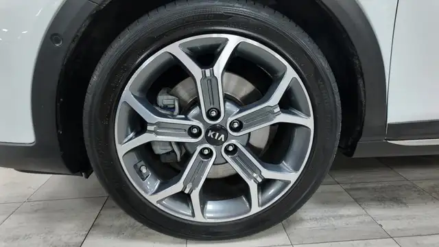 Kia Xceed view 11