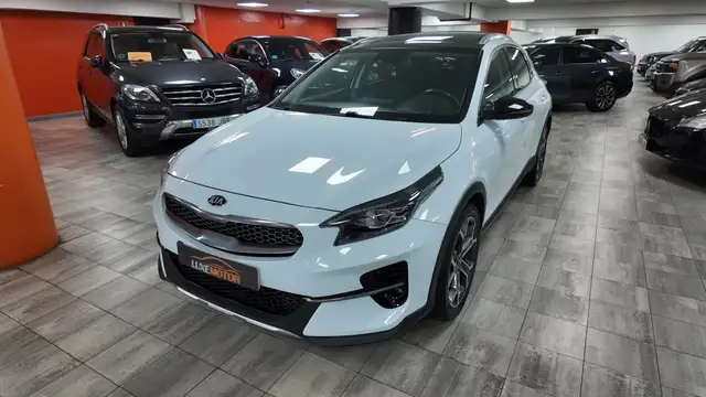 Kia Xceed main image
