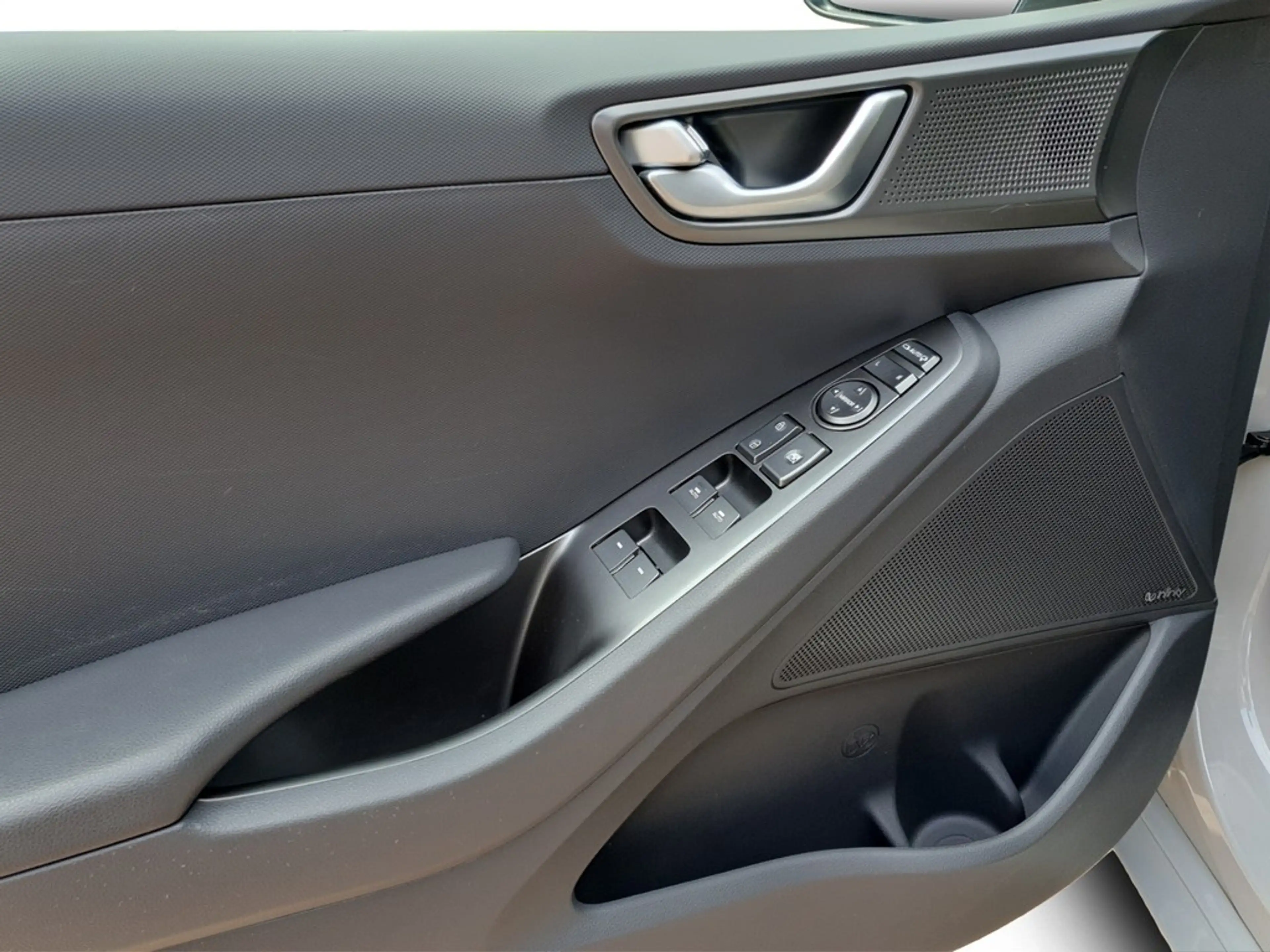 Hyundai IONIQ 1.6 GDI PHEV Style INFINITY*LED*NAV*SHZ*ACC*PDC... — photo 15