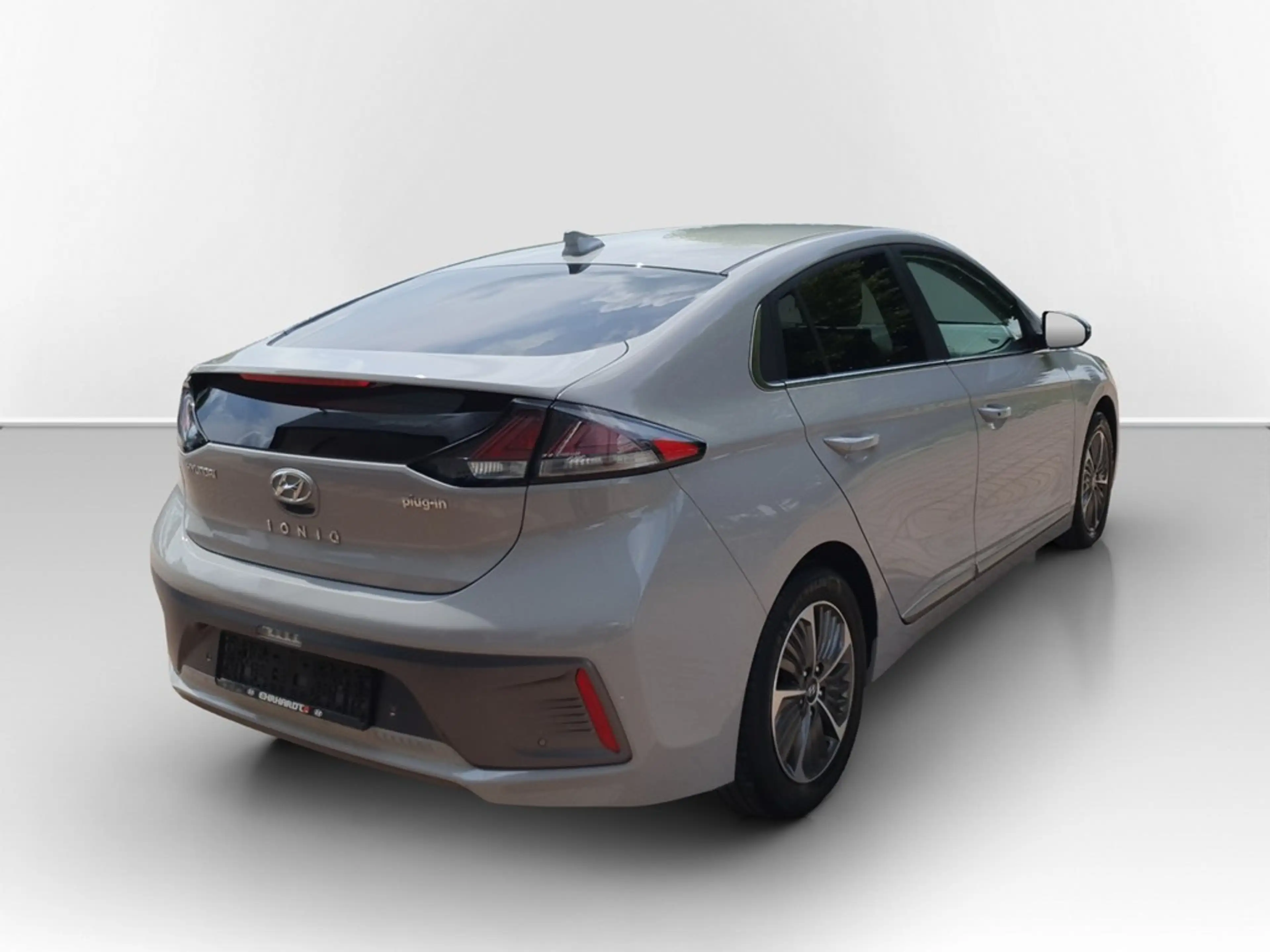 Hyundai IONIQ 1.6 GDI PHEV Style INFINITY*LED*NAV*SHZ*ACC*PDC... — photo 6