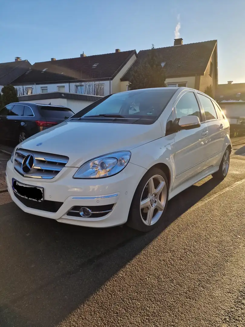 Mercedes-Benz B 200 CDI - 1