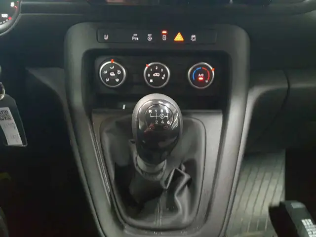 Mercedes-Benz Citan view 4