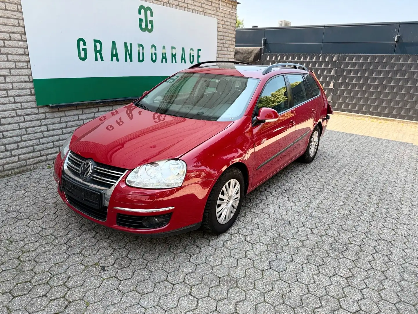 Volkswagen Golf V Variant Trendline Rot - 1