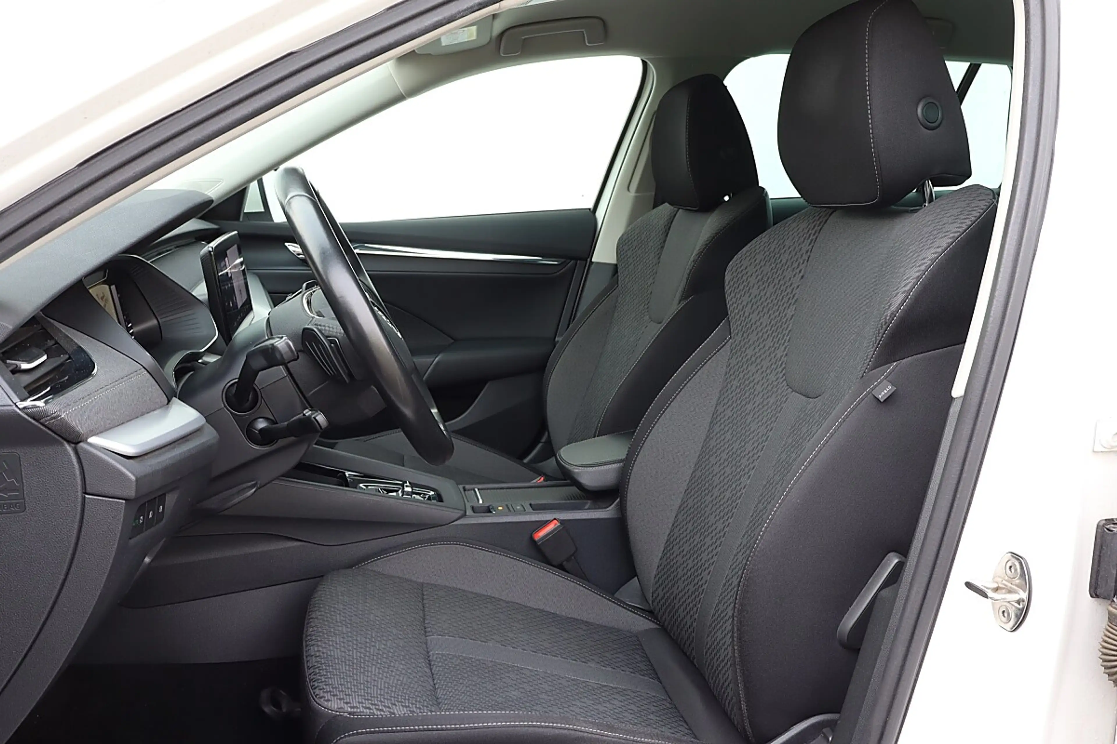 Skoda Octavia 2.0 TDI DPF Premium|Pickerl NEU|AHK|LED|RFK|SHZ — photo 10