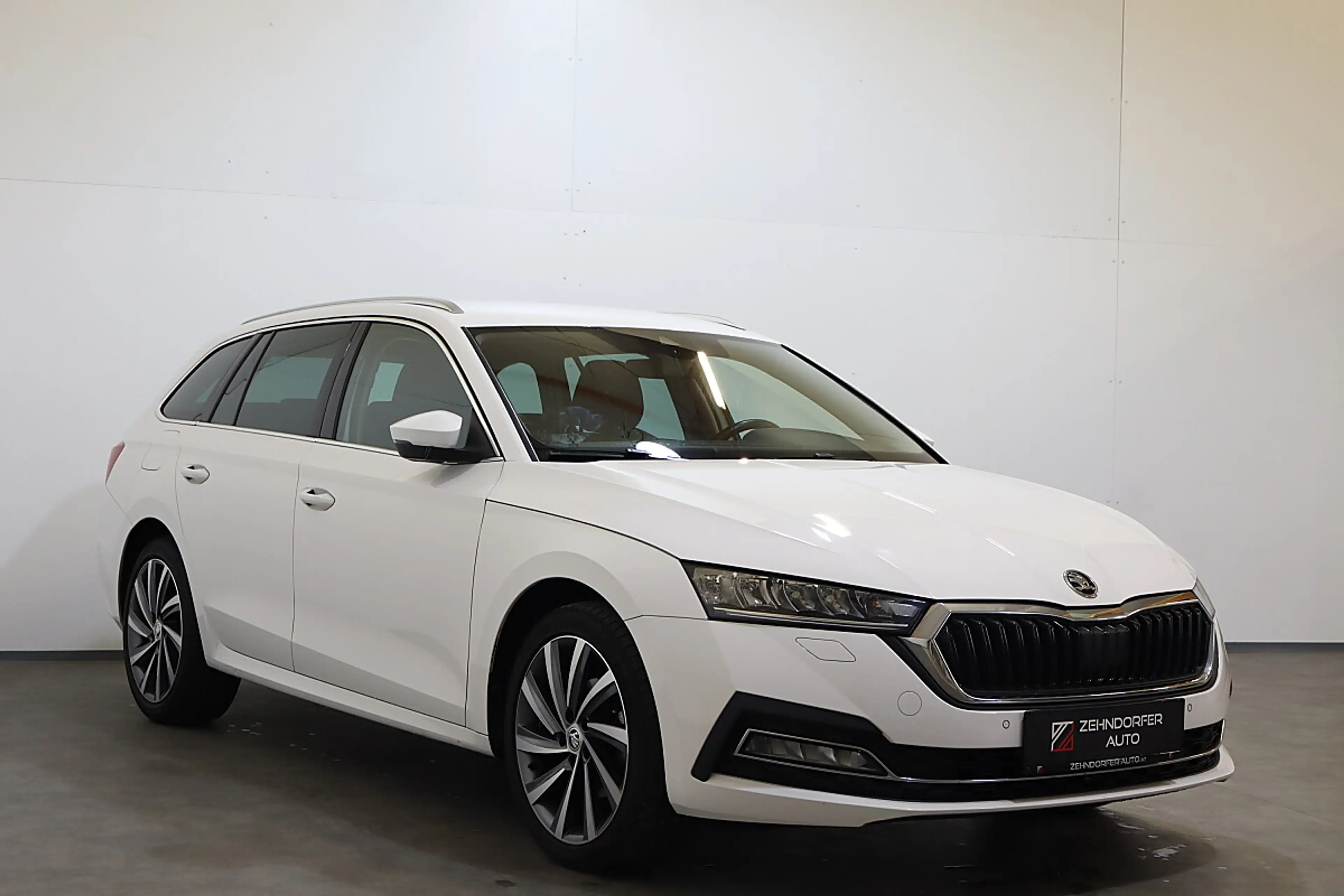 Skoda Octavia 2.0 TDI DPF Premium|Pickerl NEU|AHK|LED|RFK|SHZ — photo 2