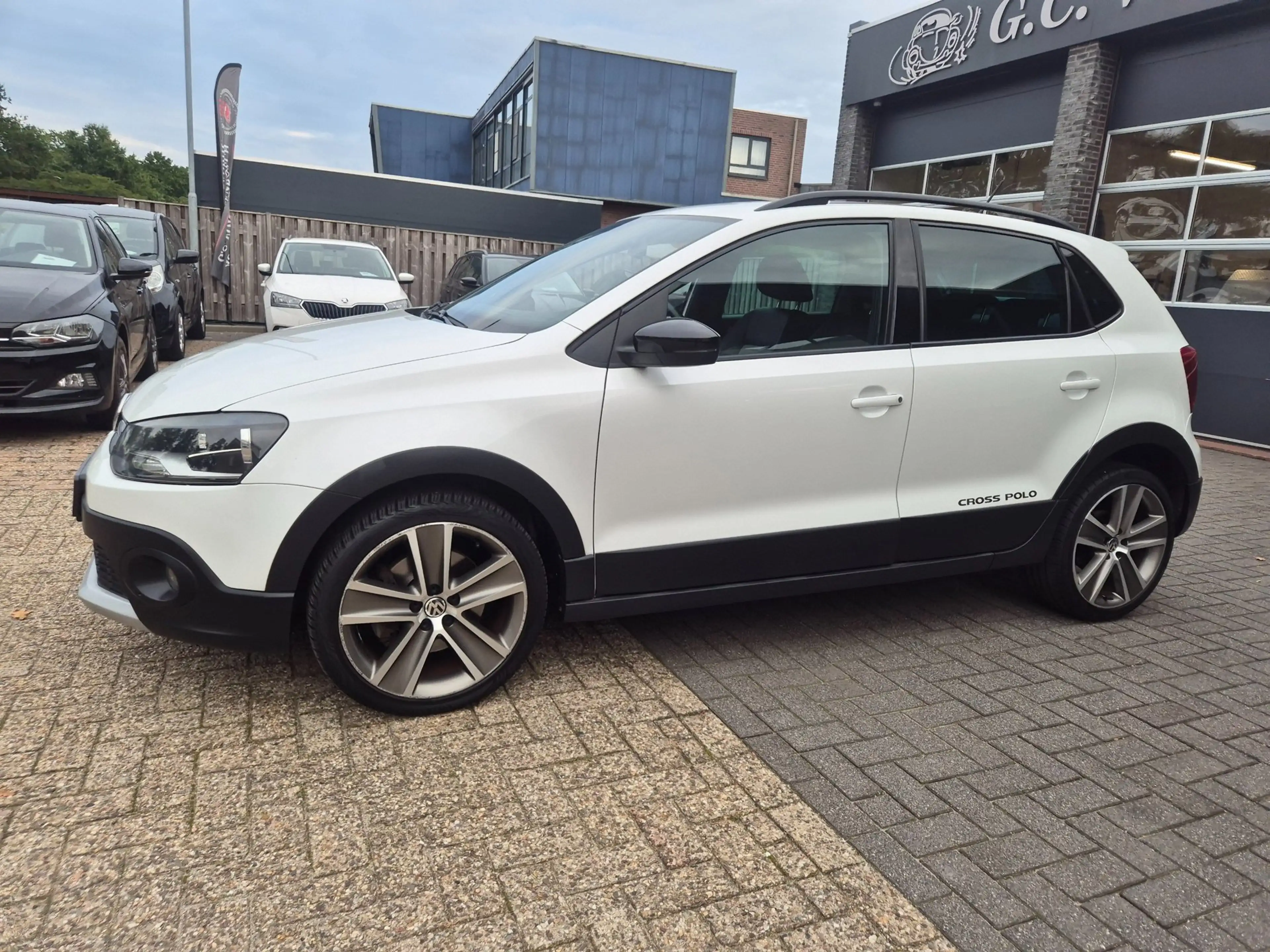Volkswagen Polo Cross 1.2 TSI leer met alcantara navi — photo 3