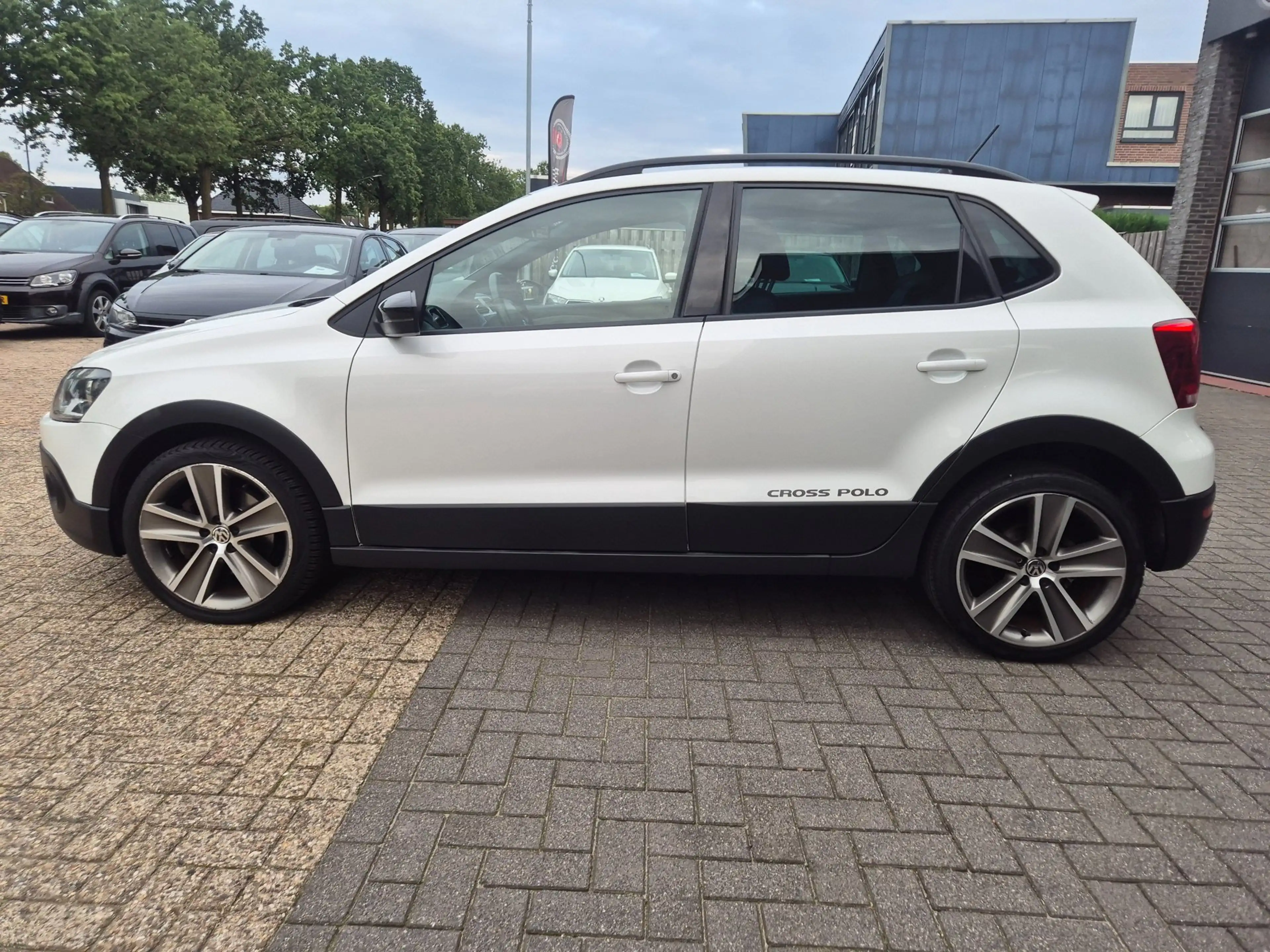 Volkswagen Polo Cross 1.2 TSI leer met alcantara navi — photo 4