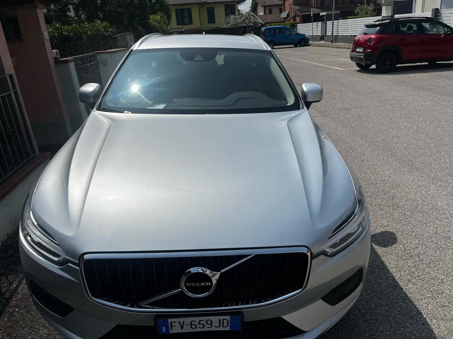 Volvo XC60 2.4 d5 Business awd 220cv Argento - 2