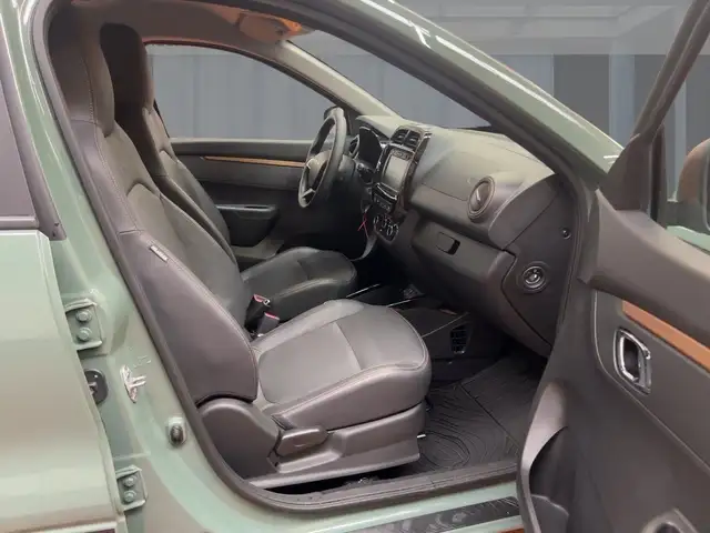 Dacia Spring view 8