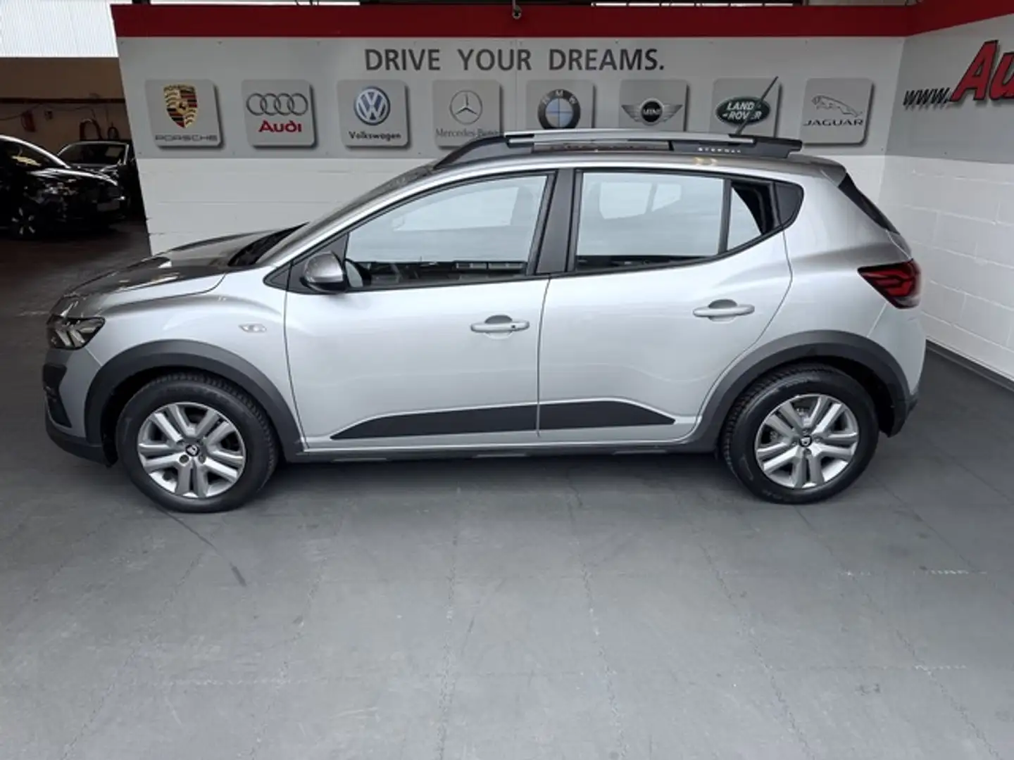 Dacia Sandero III Stepway Comfort *Garantie*ab3,99%* Grau - 2