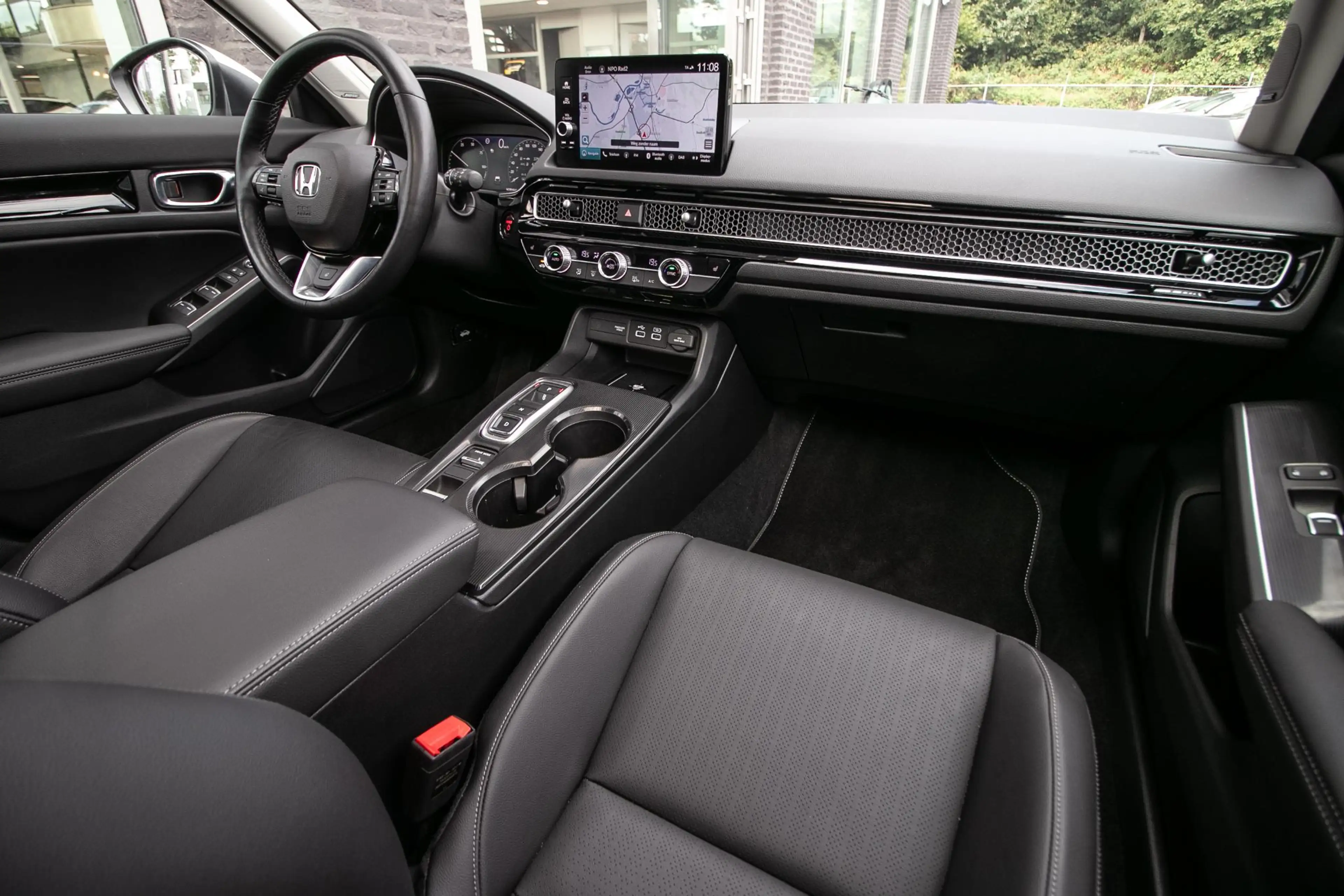 Honda Civic 2.0 e:HEV Advance | Schuifdak | Navi | Leder — photo 3