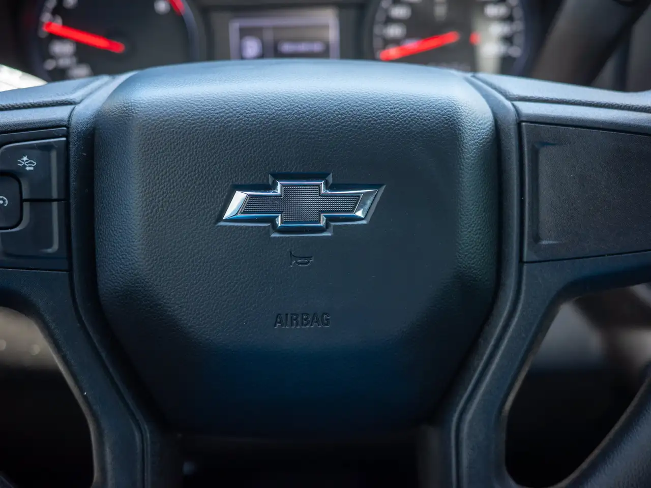 Chevrolet Silverado 1500 photo Chevrolet Silverado 1500