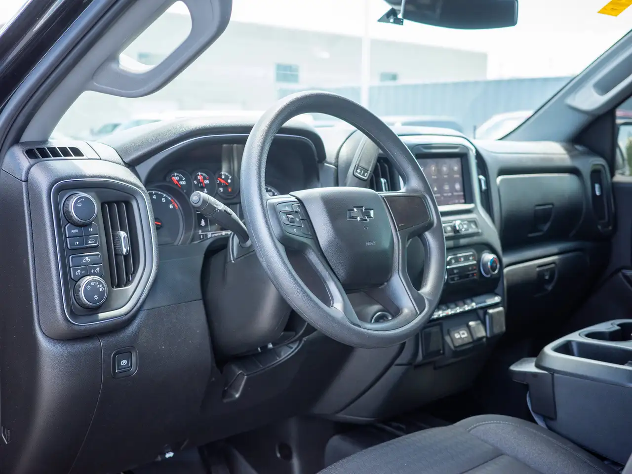 Chevrolet Silverado 1500 photo Chevrolet Silverado 1500