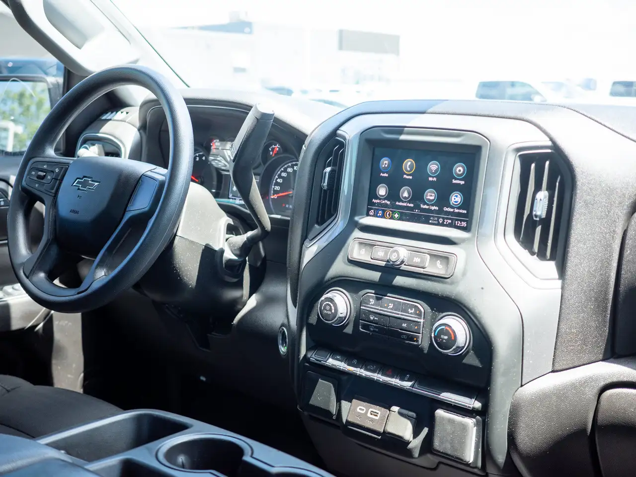 Chevrolet Silverado 1500 photo Chevrolet Silverado 1500