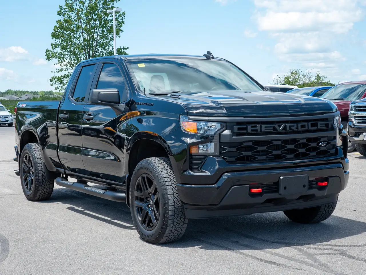 Chevrolet Silverado 1500 photo Chevrolet Silverado 1500
