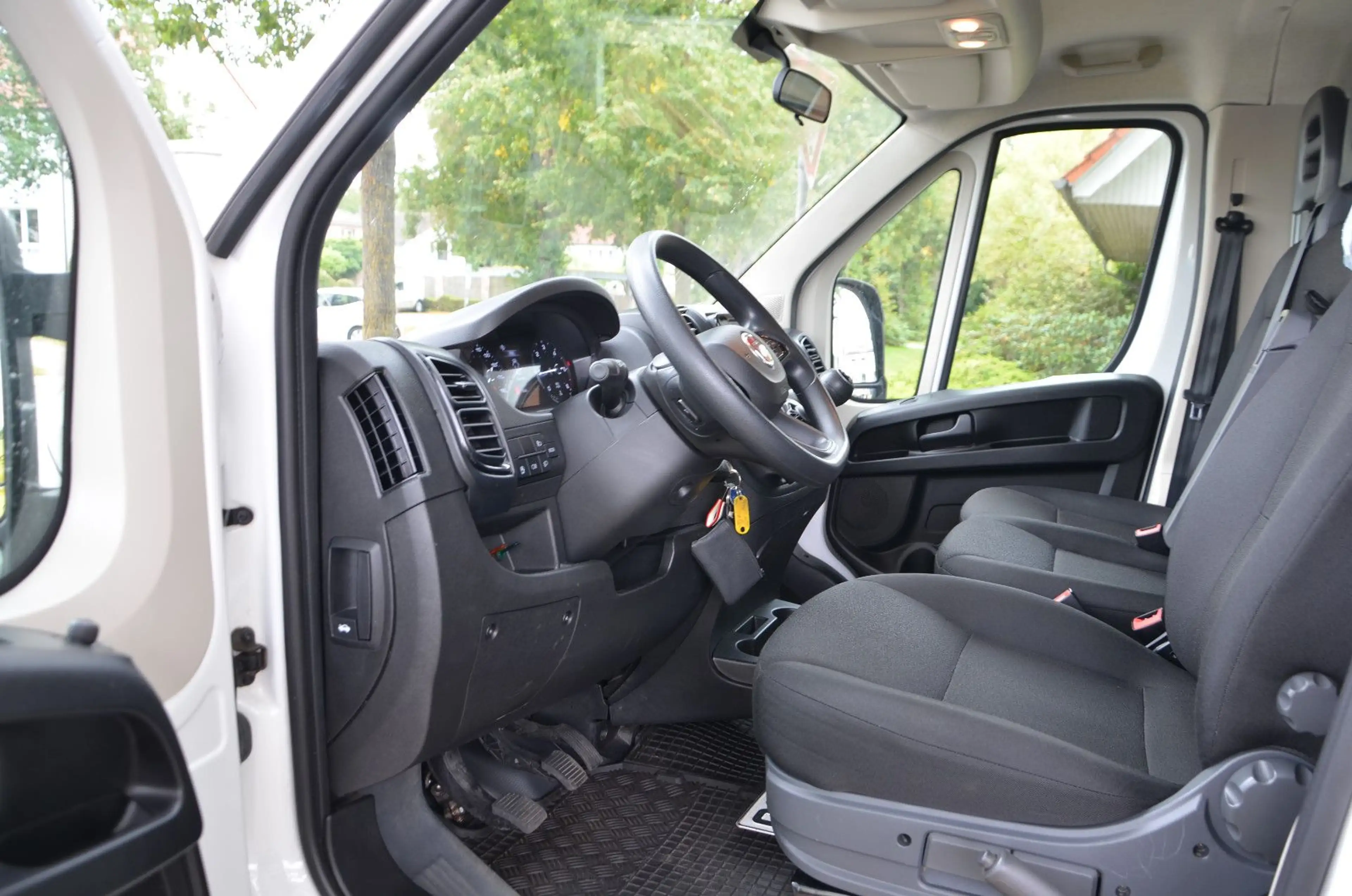 Fiat Ducato PritscheDoppelk. 35 120 L4 KLIMA AHK 1.HD — photo 8