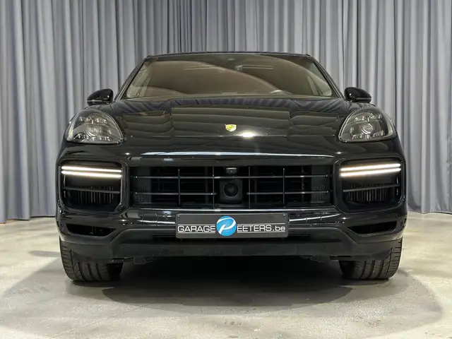 Porsche Cayenne view 5