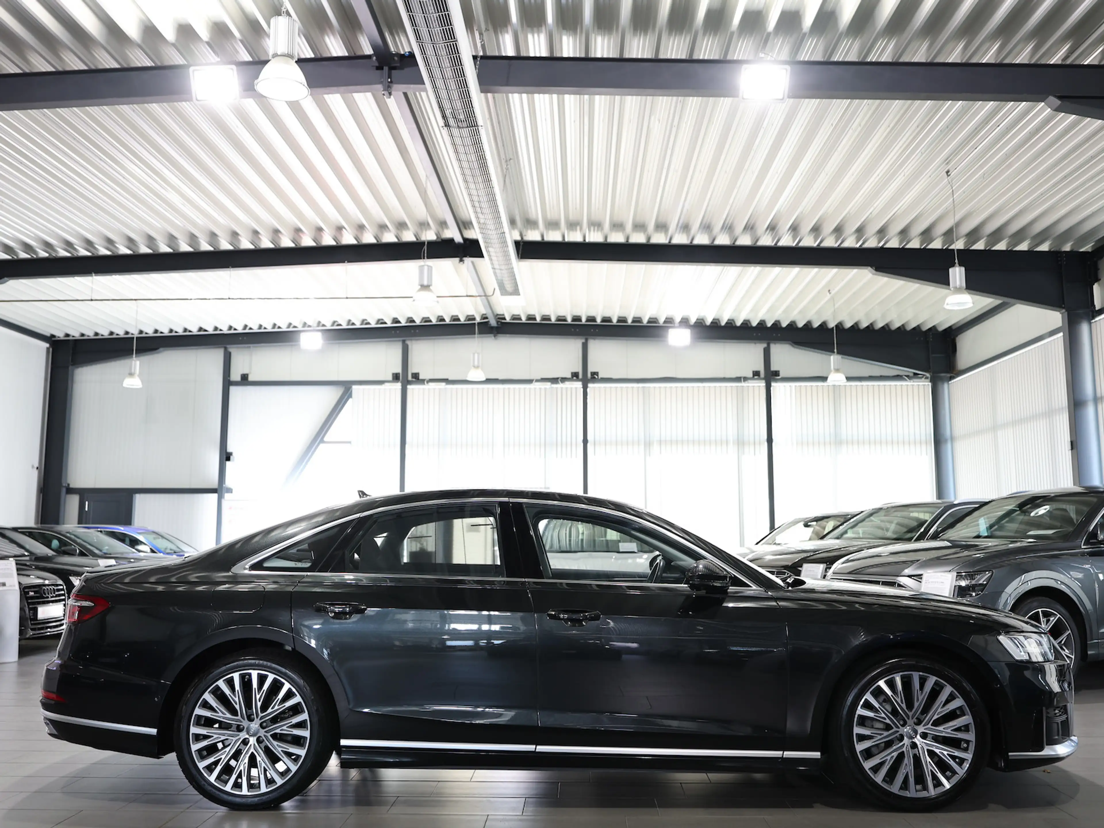 Audi A8 50 TDI Q S-LINE / LASER / PANORAMA / B&O — photo 9